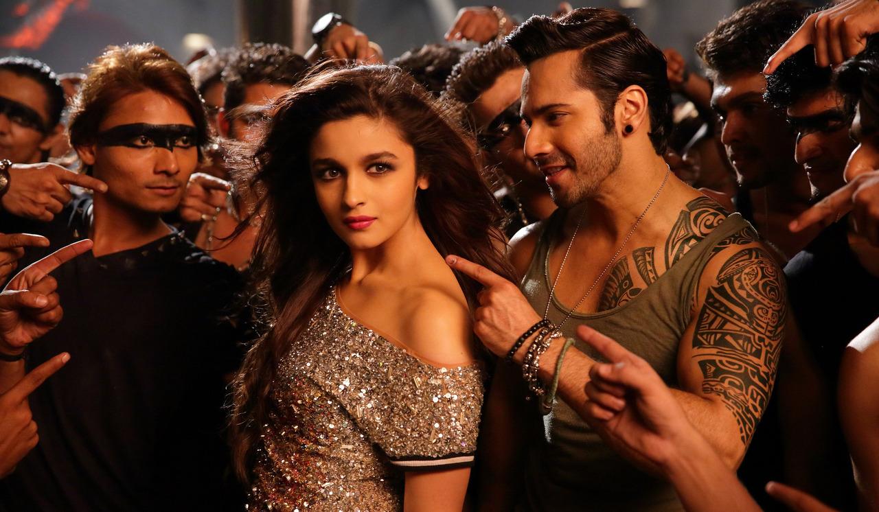 Humpty Sharma Ki Dulhania
A girl from Ambala, Kavya Pratap Singh (Alia Bhatt), is about to be married. When she visits Delhi to shop for her 'dhai lakh ka Ghagra, she meets Humpty Sharma (Varun Dhawan), a carefree Delhiite, and falls in love with him. The film is available on Amazon Prime Video.